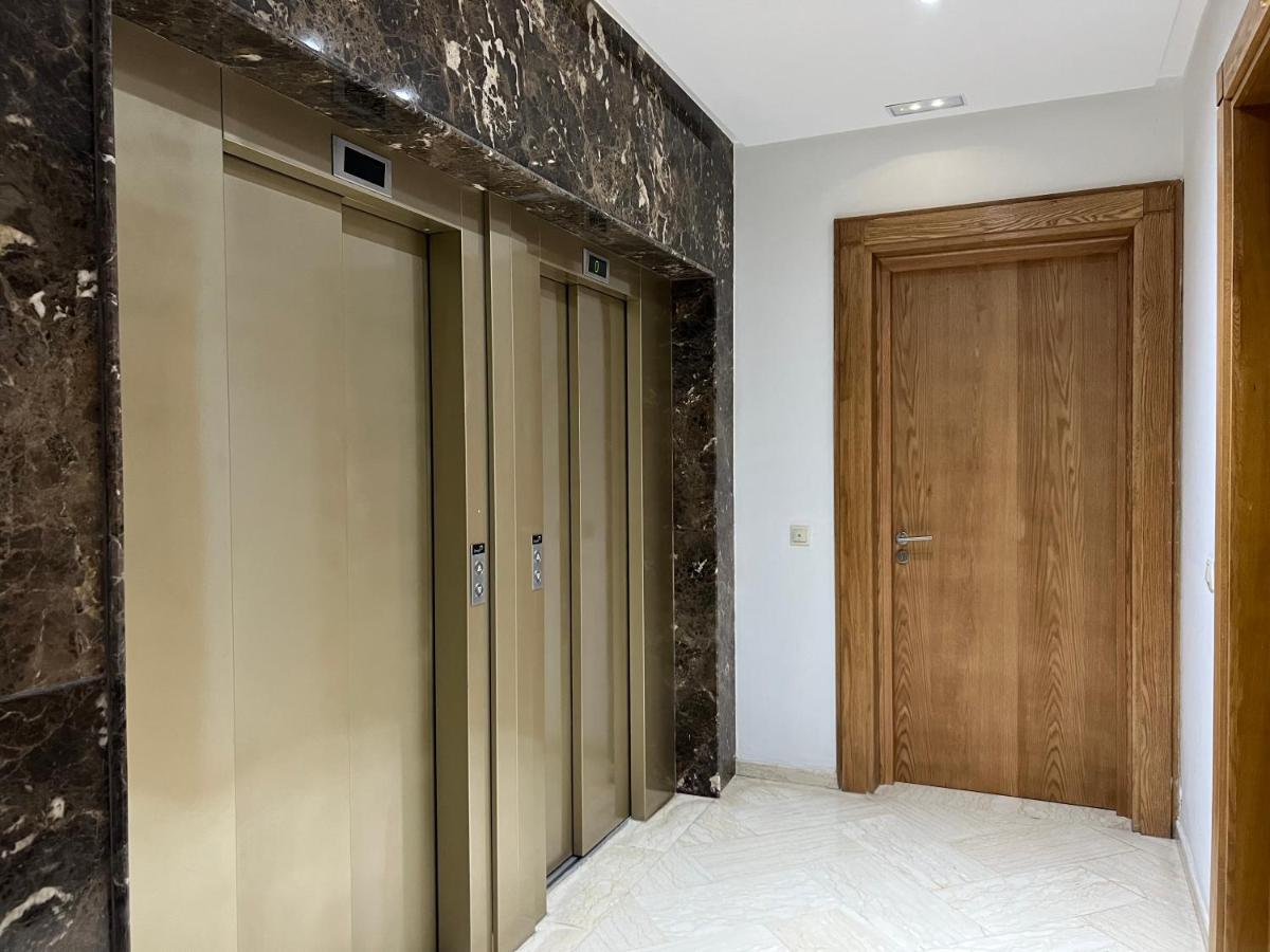 Luxury Apart 2 Ch -Casa Finance City Casablanca Eksteriør bilde